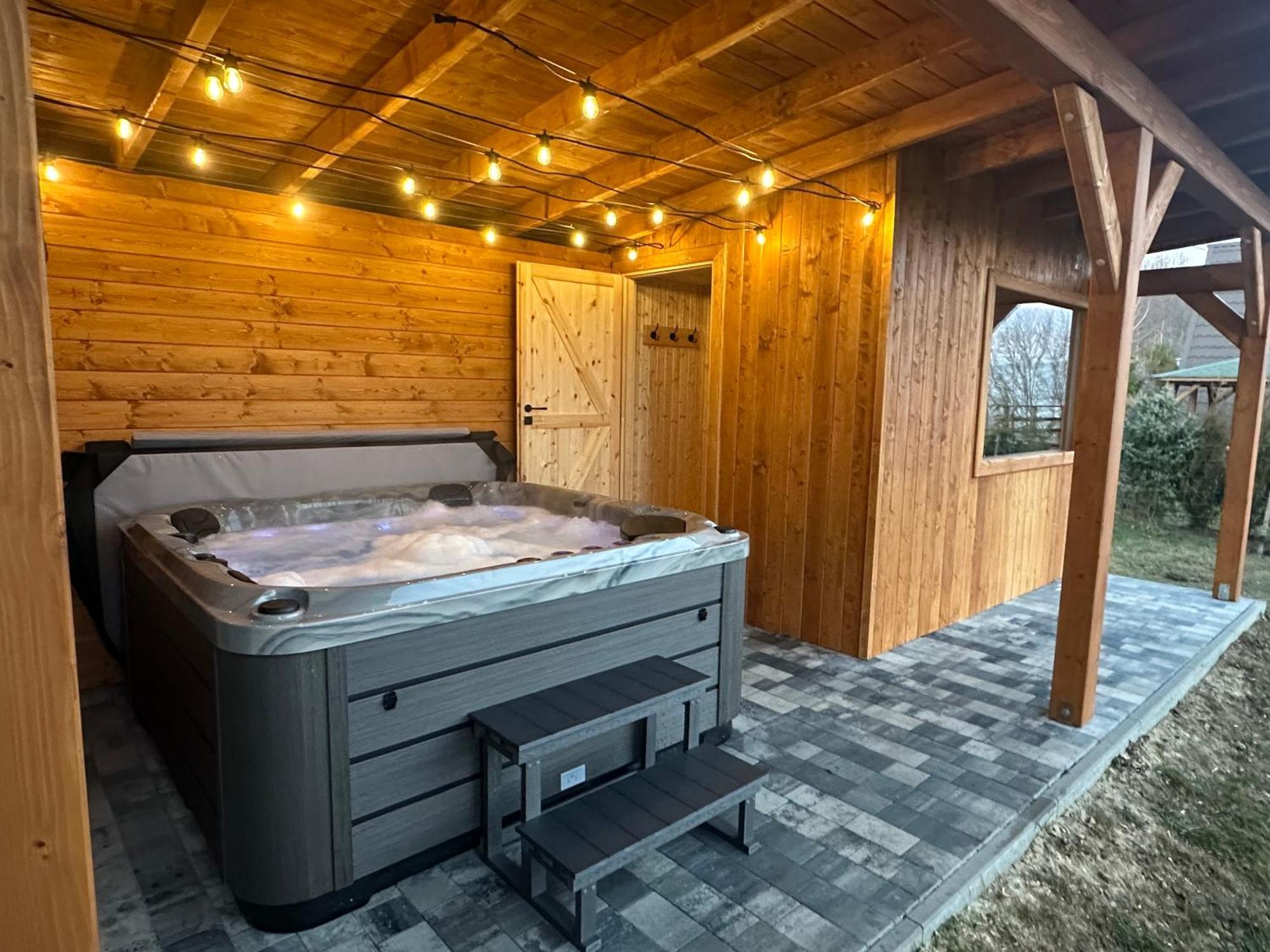 Domek Na Hrobaczej - Jacuzzi&Sauna Międzybrodzie Bialskie Exterior photo